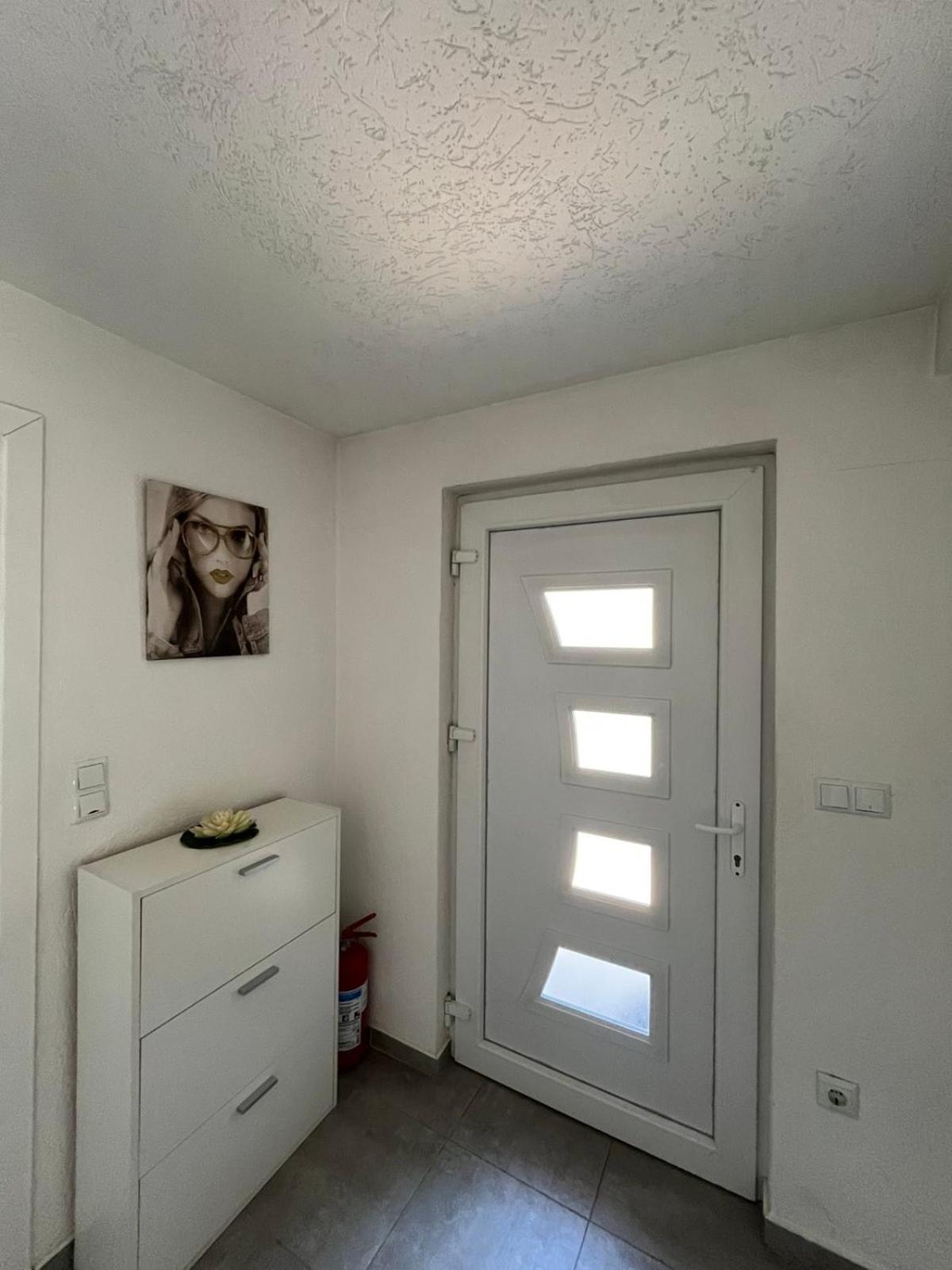 Apartman All Seasons Hotonj Exterior photo