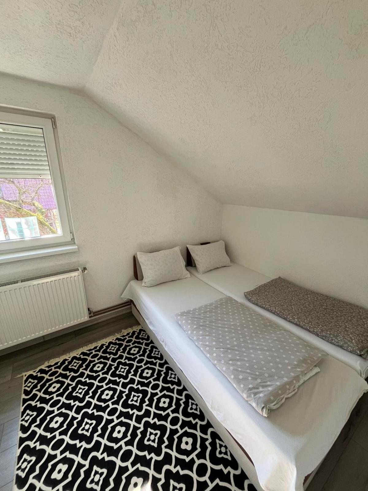 Apartman All Seasons Hotonj Exterior photo