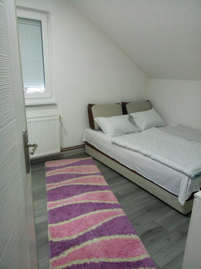 Apartman All Seasons Hotonj Exterior photo
